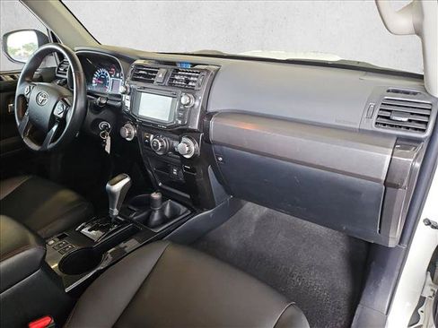 Used 2019 Toyota 4Runner TRD Off-Road Premium AWD/4WD image 22