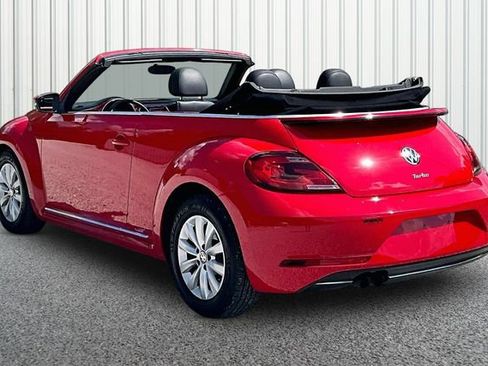 Used 2019 Volkswagen Beetle 2.0T S FWD image 9
