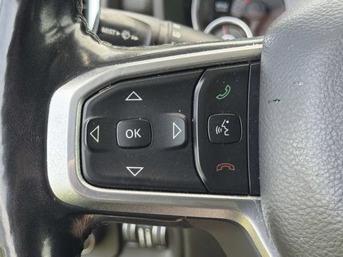 Used 2019 RAM 1500 Laramie AWD/4WD image 25