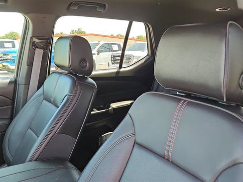 Used 2023 Chevrolet Traverse RS AWD/4WD image 11