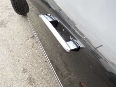 Certified 2023 Mercedes-Benz EQS 450+ 4MATIC Sedan w/ Executive Rear Seat Package image 30