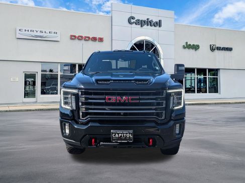 Used 2021 GMC Sierra 2500 AT4 w/ AT4 Premium Plus Package AWD/4WD image 8
