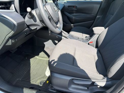 Used 2026 Toyota Corolla LE FWD image 11