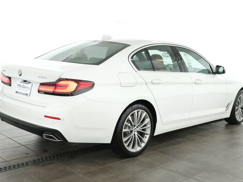 Used 2023 BMW 540i xDrive w/ Premium Package AWD/4WD image 5