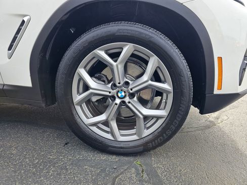 Used 2024 BMW X3 xDrive30i image 9