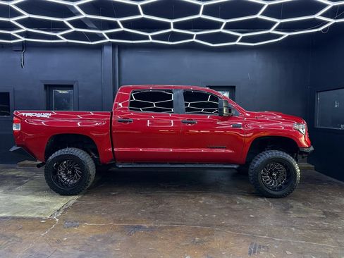 Used 2019 Toyota Tundra SR5 AWD/4WD image 8