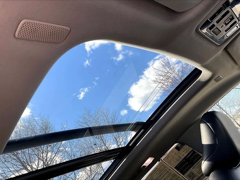 Certified 2024 Toyota Grand Highlander XLE AWD/4WD image 14