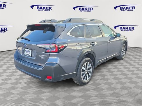 Used 2023 Subaru Outback Premium image 5
