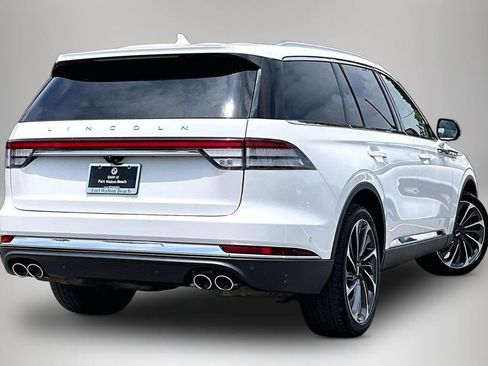 Used 2023 Lincoln Aviator Reserve w/ Equipment Group 201A AWD/4WD image 4