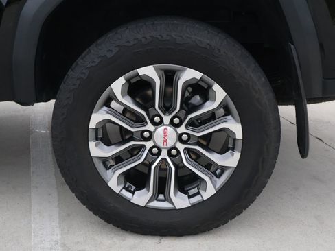 Used 2023 GMC Canyon Denali AWD/4WD image 9
