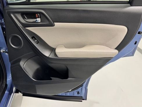 Used 2016 Subaru Forester 2.5i Touring w/ Eyesight & Navigation System image 13