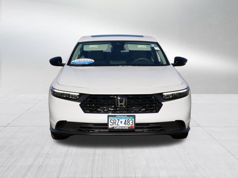 Certified 2025 Honda Accord SE image 2