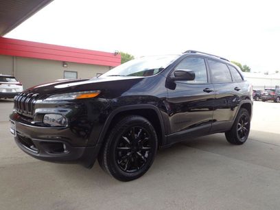 Used 2014 Jeep Cherokee Latitude w/ Comfort/Convenience Group