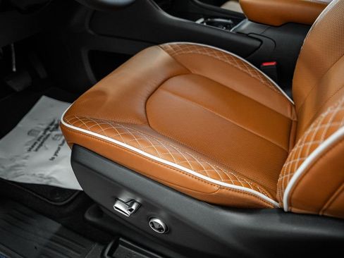 New 2026 Chrysler Pacifica Pinnacle w/ Trailer Tow Group image 39