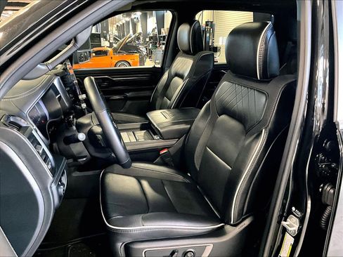 Used 2025 RAM 1500 Limited image 10