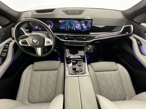 Used 2023 BMW X7 xDrive40i w/ M Sport Package image 10