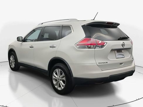 Used 2015 Nissan Rogue SV image 8