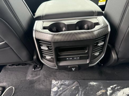 New 2026 RAM 1500 4x4 Crew Cab image 20