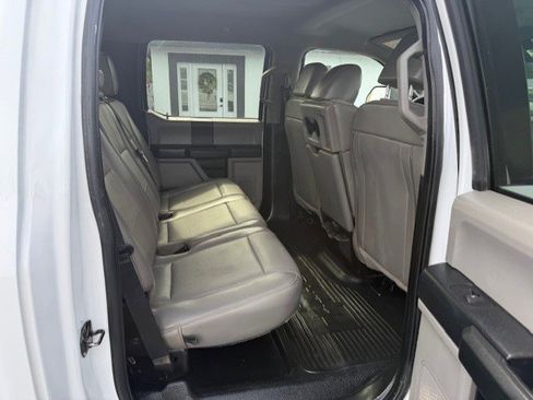 Used 2020 Ford F250 XL w/ Power Equipment Group image 17