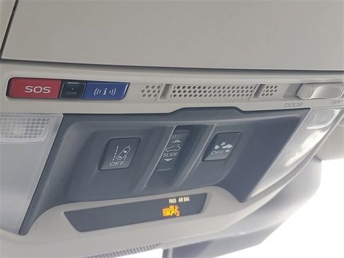 Certified 2022 Subaru Forester Premium image 32