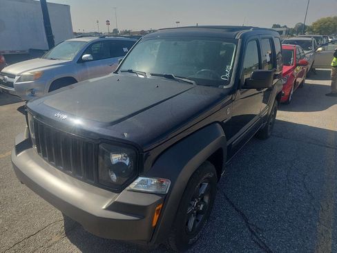 Used 2011 Jeep Liberty Renegade image 12