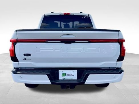 Used 2022 Ford F150 Lightning Platinum AWD/4WD image 7