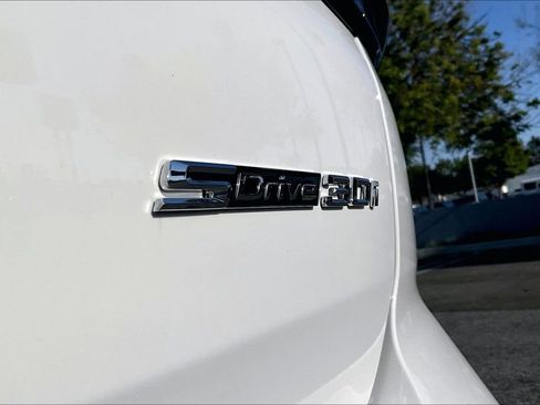 Used 2023 BMW X3 sDrive30i w/ Premium Package w/ZPA RWD image 11