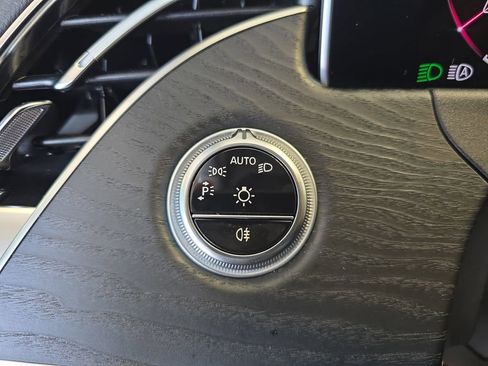 Used 2024 Mercedes-Benz E 350 4MATIC Sedan image 27