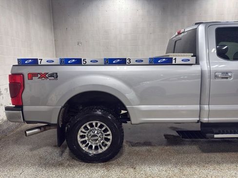 Used 2020 Ford F350 Lariat w/ Chrome Package image 29