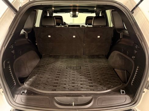 Used 2020 Jeep Grand Cherokee Limited image 10