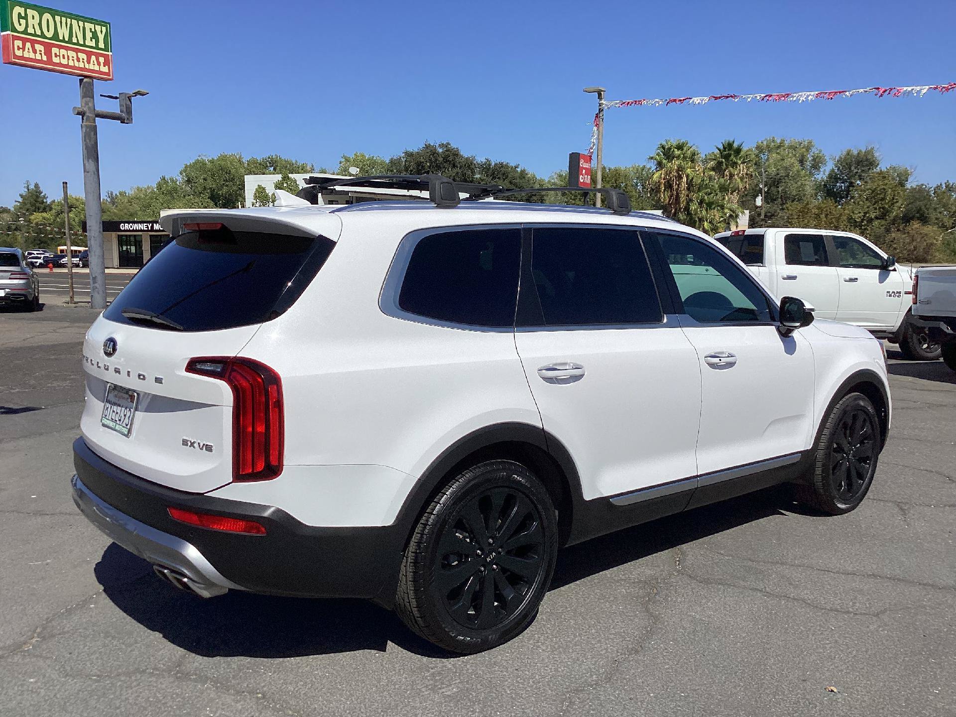 Used 2021 Kia Telluride SX AWD/4WD image 3
