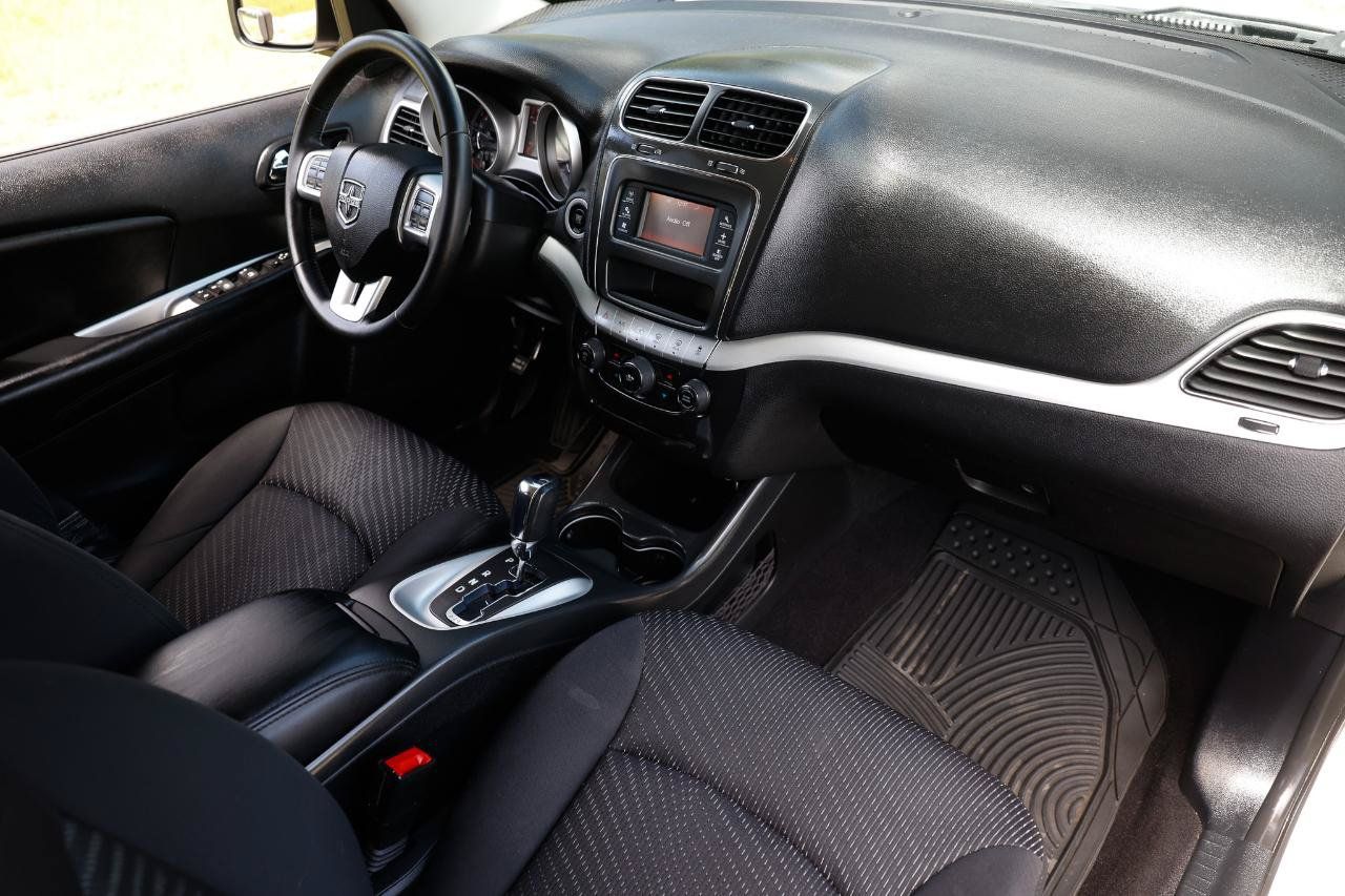 Used 2016 Dodge Journey SE w/ Flexible Seating Group FWD image 18