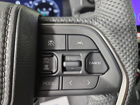 Used 2025 Toyota Tacoma Limited AWD/4WD image 30
