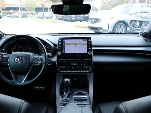 Used 2021 Toyota Avalon TRD image 10