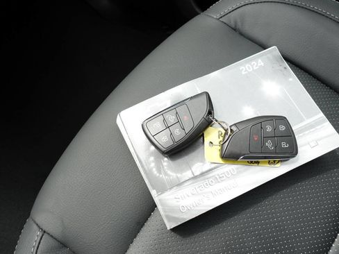 Used 2024 Chevrolet Silverado 1500 Custom AWD/4WD image 30