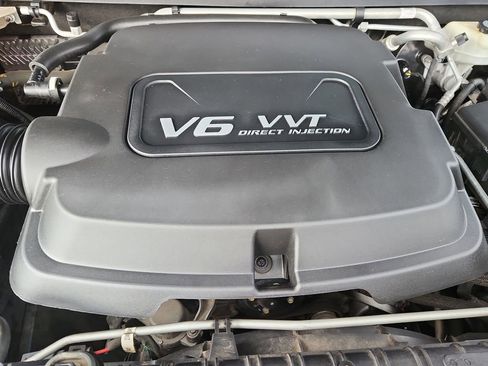 Used 2016 GMC Canyon SLT image 19