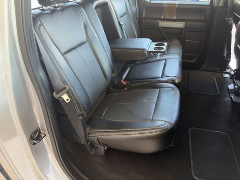 Used 2020 Ford F150 Lariat RWD image 12