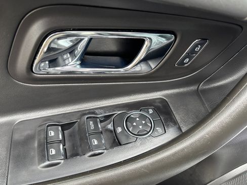 Used 2019 Ford Taurus SEL w/ Equipment Group 201A AWD/4WD image 19