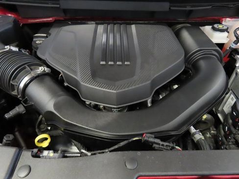 Used 2024 GMC Acadia Denali image 40