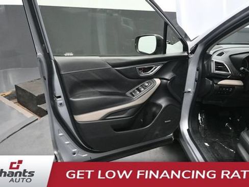 Used 2023 Subaru Forester Limited AWD/4WD image 16