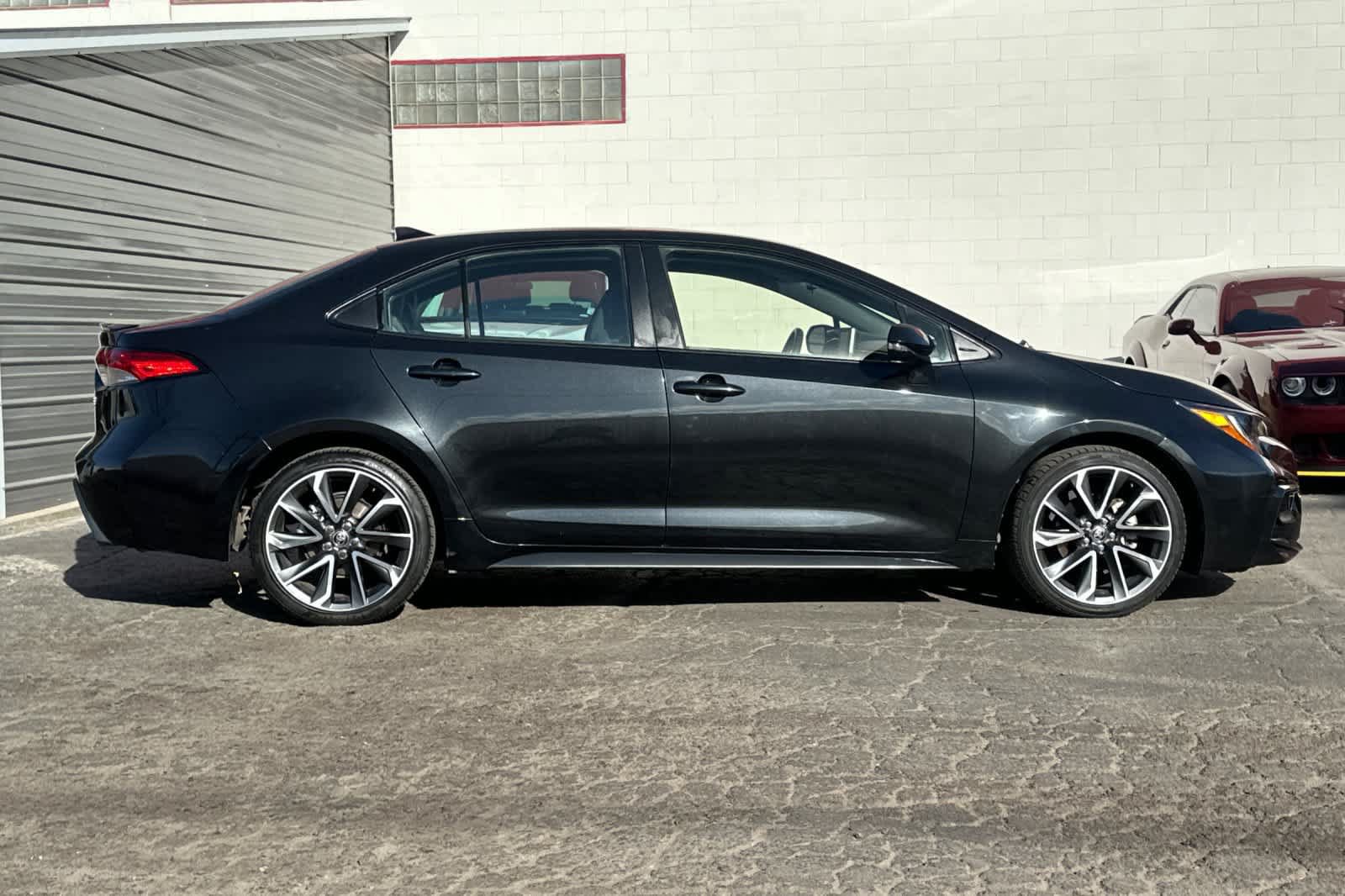Used 2021 Toyota Corolla SE w/ Carpet Mat Package (TMS) FWD image 9