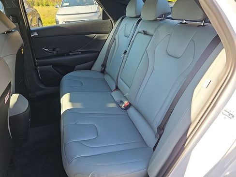 New 2025 Hyundai Elantra Limited w/ Cargo Package FWD image 22