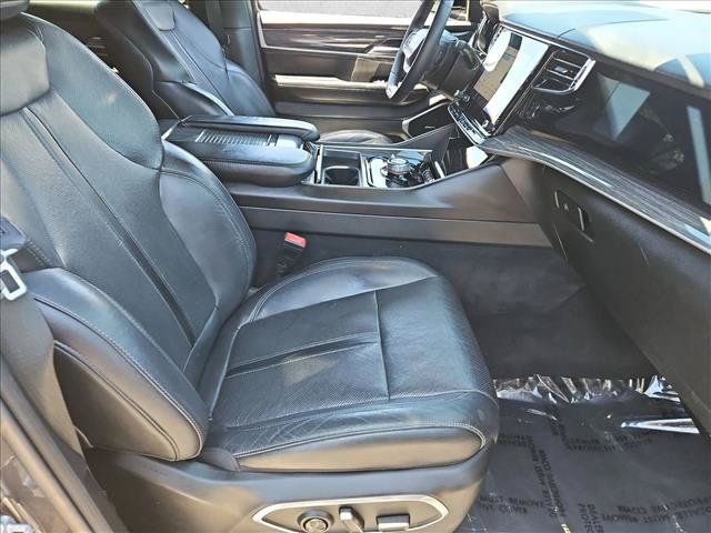 Used 2022 Jeep Wagoneer Series II w/ Premium Group I AWD/4WD image 28