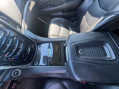 Used 2019 Cadillac Escalade Platinum w/ Escalade Sport Edition AWD/4WD image 15