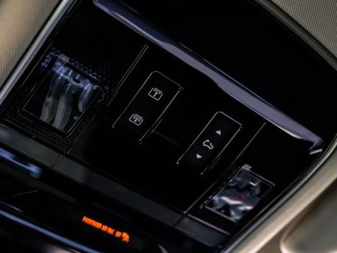 New 2027 Land Rover Range Rover SE AWD/4WD image 33