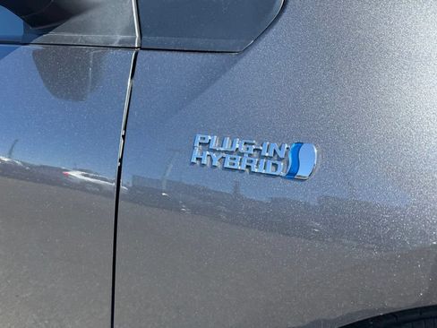 Certified 2022 Toyota Prius Prime Limited FWD image 13