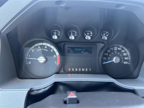 Used 2016 Ford F250 XLT AWD/4WD image 9