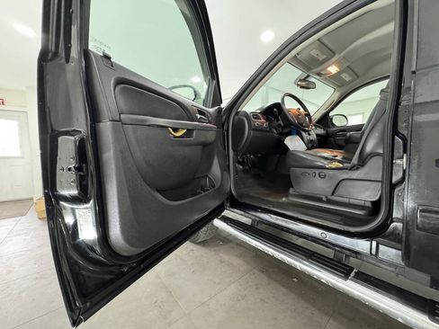 Used 2012 GMC Sierra 1500 SLT w/ Suspension Package, Off-Road AWD/4WD image 13