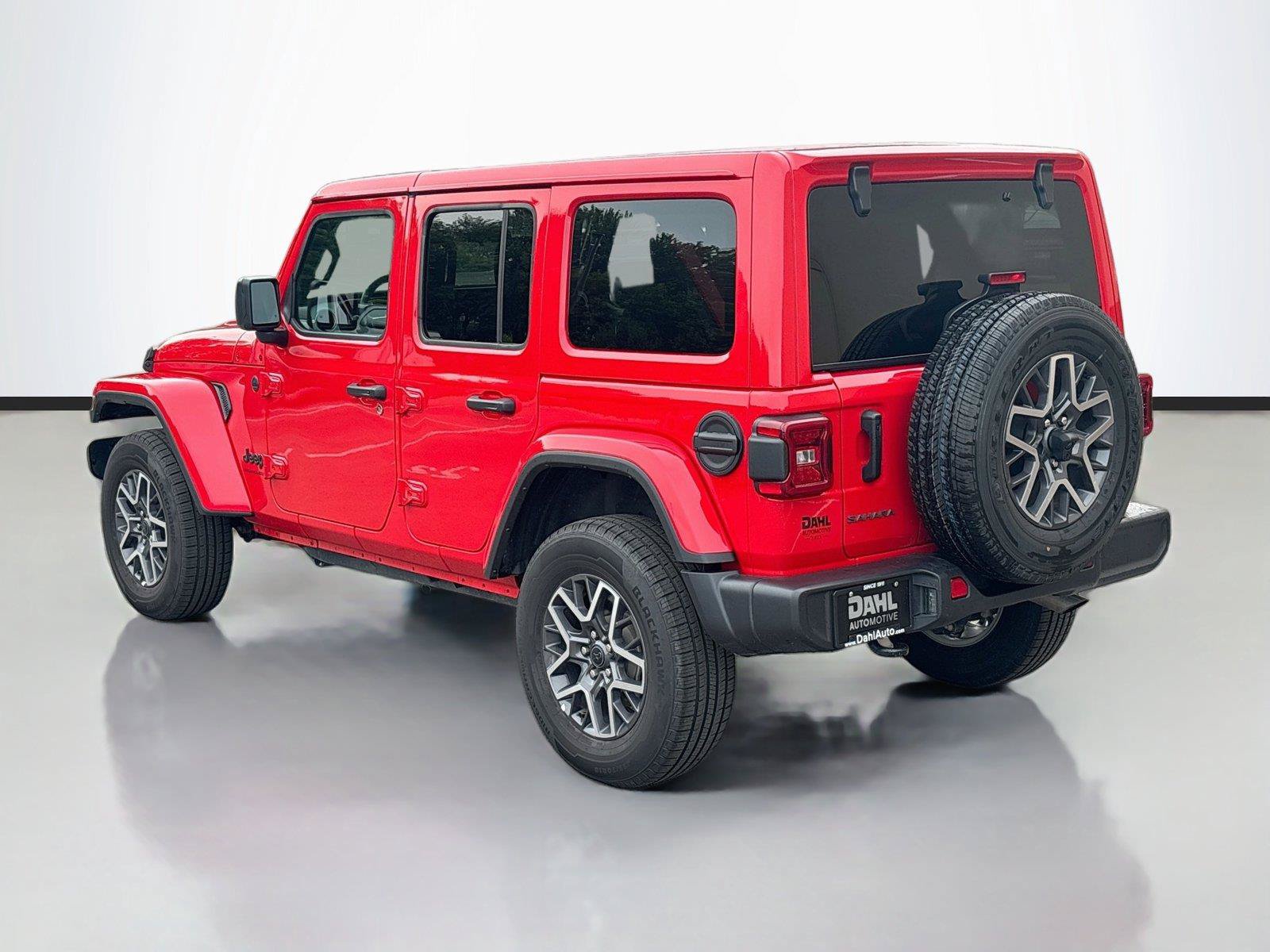 Certified 2025 Jeep Wrangler Unlimited Sahara AWD/4WD image 10