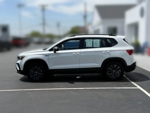 Certified 2022 Volkswagen Taos S AWD/4WD image 4
